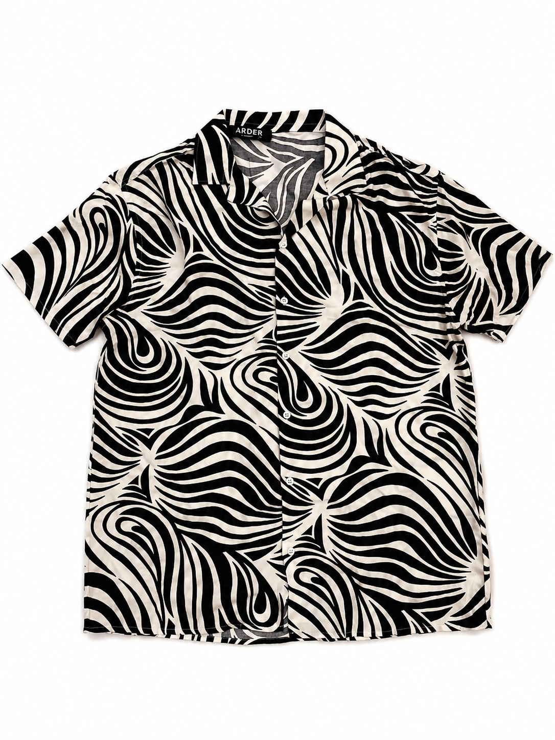 Camisa Estampada Blanca y Negra para Hombre | Manga Corta | Arder RD