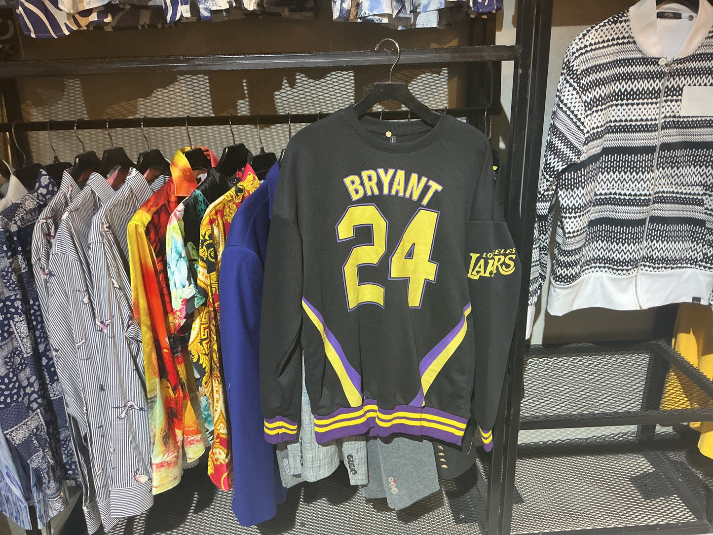 Lakers sue koby bryant