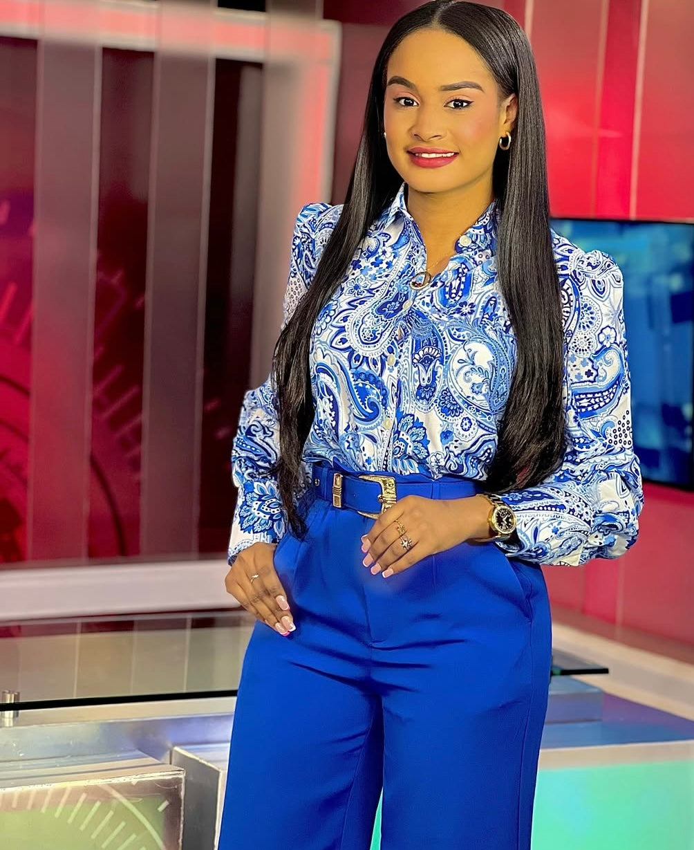 CAMISA AZUL ELEGANTE