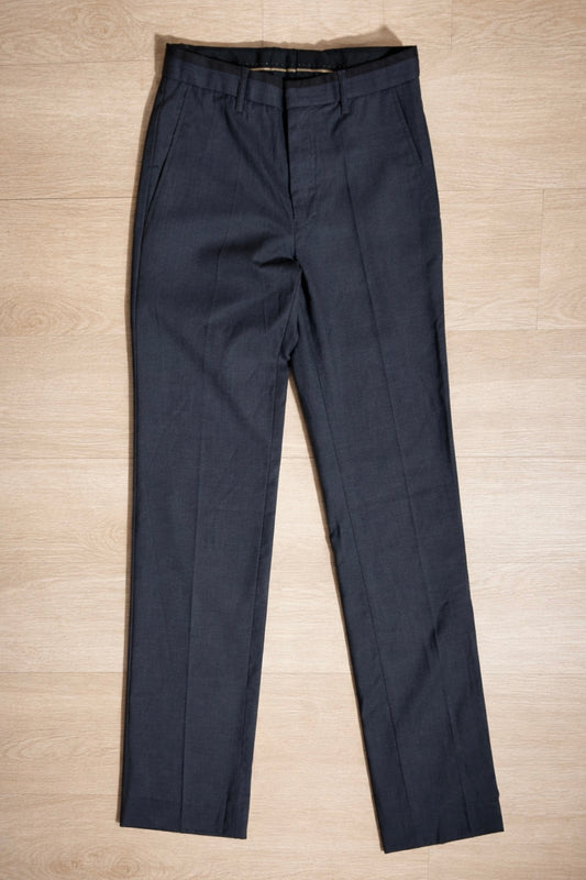 Pantalón Formal Slim Fit Gris Oscuro Hombre – Elegante y Versátil