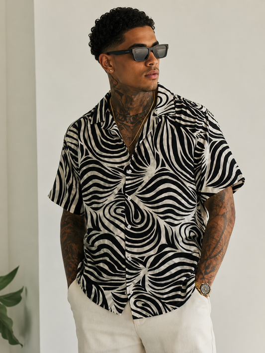 Camisa Estampada Blanca y Negra para Hombre | Manga Corta | Arder RD