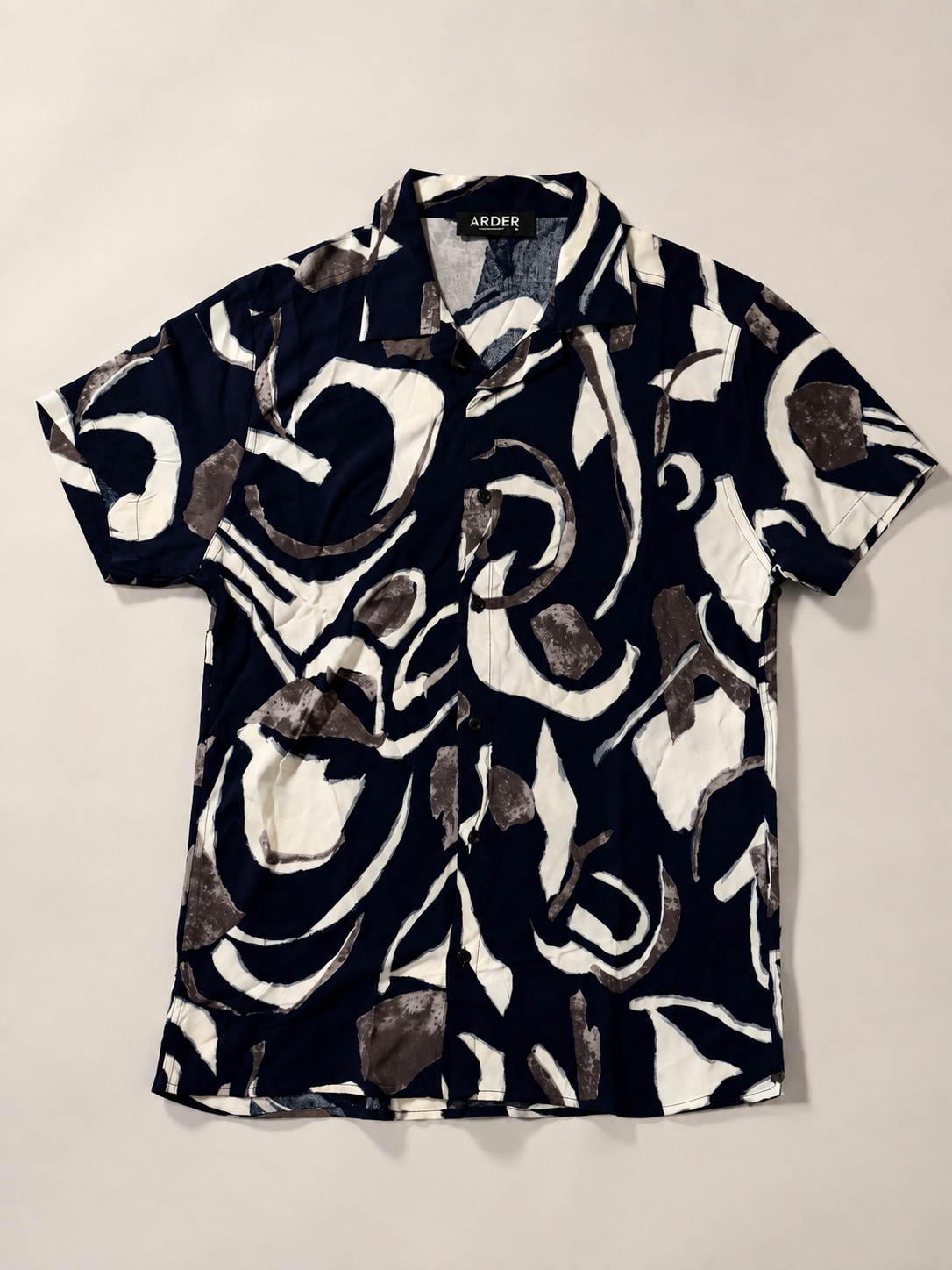Camisa Hombre Manga Corta Estampado Abstracto Azul Marino – ARDER