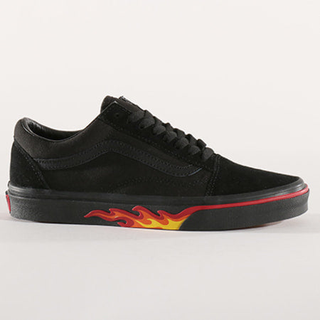 VANS NEGRA DISEÑO